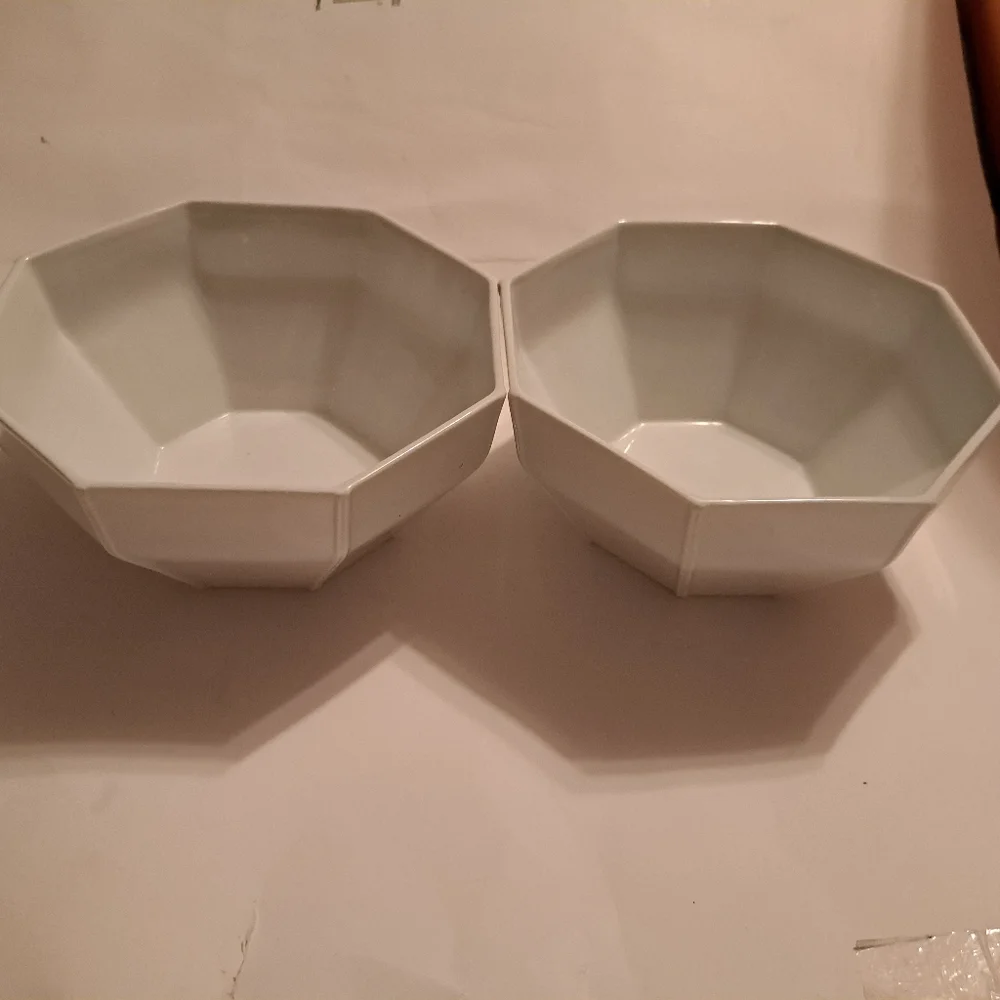 Z Gallerie Hexagon Shaped Bowls 2 Piece